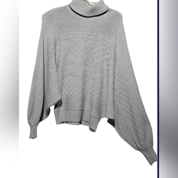 Oliver.O Sweaters - Anthropologie Oliver.O Gray Cable Knit Women's Sweater EUC Medium PTP 25